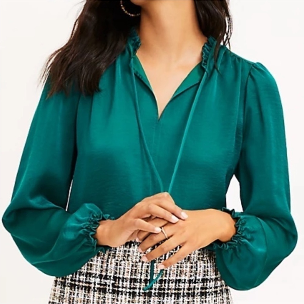 LOFT Emerald green long sleeve blouse